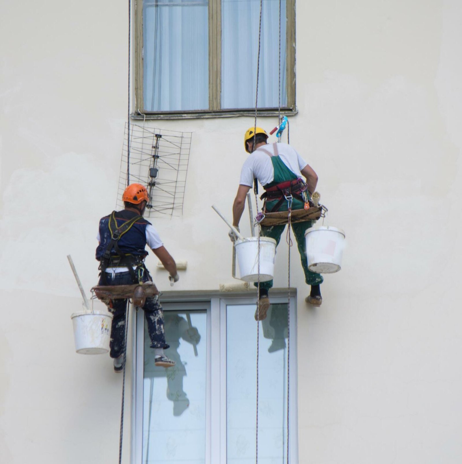 expert facade cleaning services in dubai by dubaiclean.ae